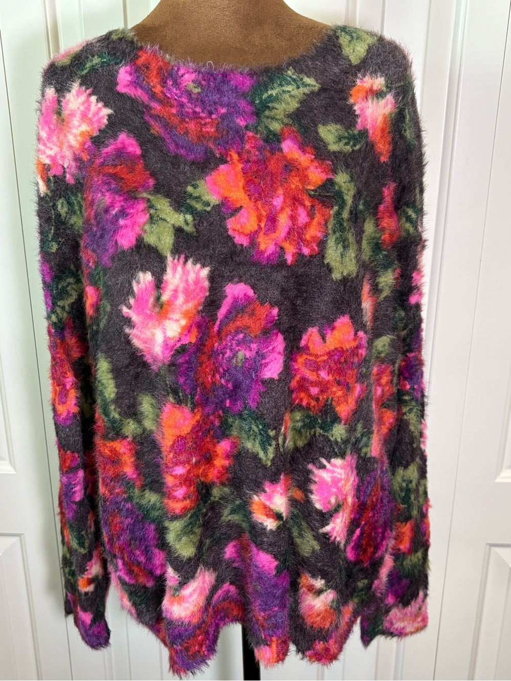 Anthropologie Meadow Rue Ariel Eyelash Floral Fuzzy Knit Sweater Large - Picture 11 of 15